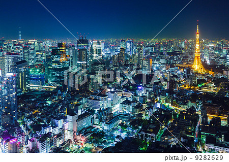 Tokyo skyline at night 9282629