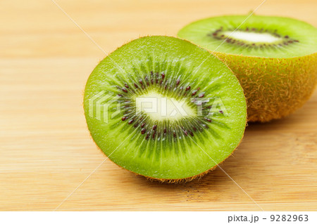 Slices of green kiwi 9282963