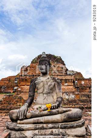 Giant buddha statue Giant buddha statue 9283019