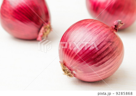 Fresh red onion Fresh red onion 9285868