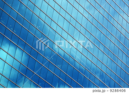 Glass wall 9286406