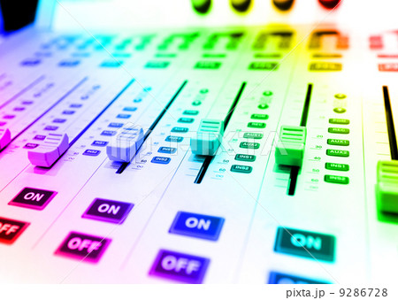 audio mixing console 9286728