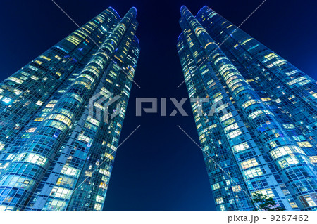 Modern building in Busan at night 9287462