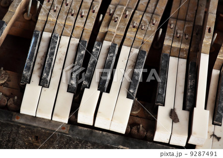 broken piano keys broken piano keys 9287491