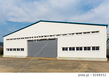 Storehouse 9288352