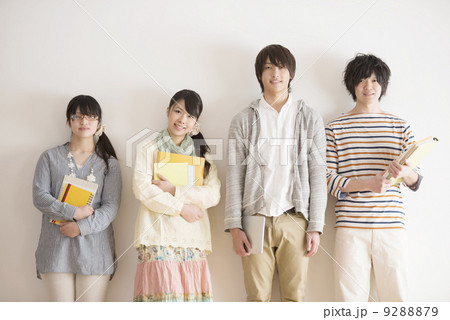 微笑む大学生 微笑む大学生 9288879