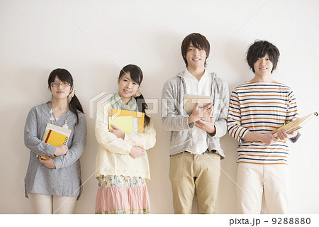 微笑む大学生 微笑む大学生 9288880