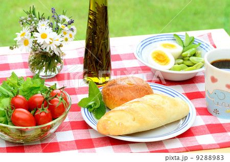 食事 食事 9288983