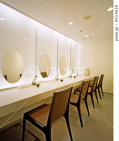 パウダールーム 9314616