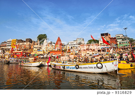 Varanasi ghats 9316829