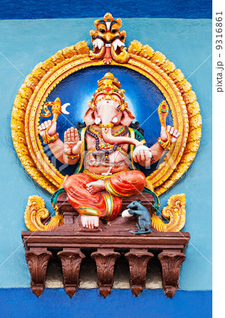 Ganesha statue Ganesha statue 9316861