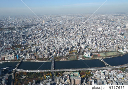 東京スカイツリー内から見た東京風景 9317635