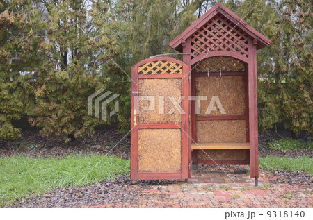 Wooden Locker Booth in the Fall 9318140