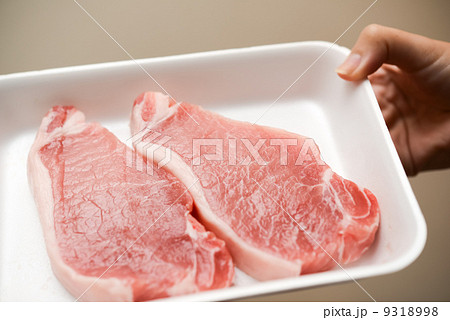 肉　食肉　ブタ肉　厚切り　 9318998