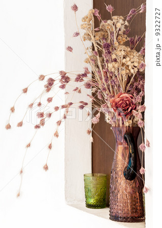 Dried flower in vase Dried flower in vase 9322727