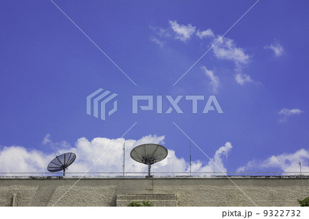 Satellite dish Satellite dish 9322732