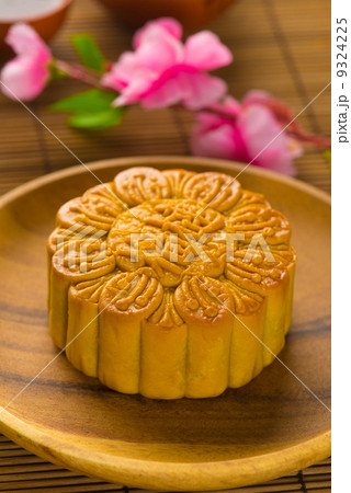 Mooncake for Chinese mid autumn festival foods. The Chinese word Mooncake for Chinese mid autumn festival foods. The Chinese word 9324225