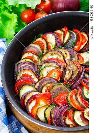Ratatouille in a pan Ratatouille in a pan 9326546