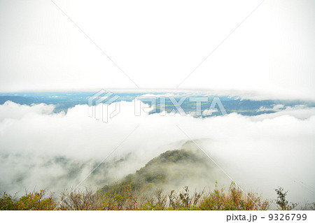 筑波山女体山山頂の眺め 9326799