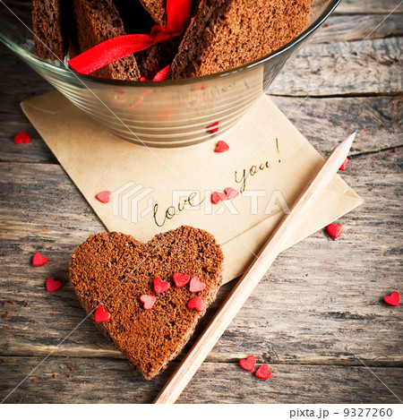 Card with Message and Chocolate Cookies 9327260