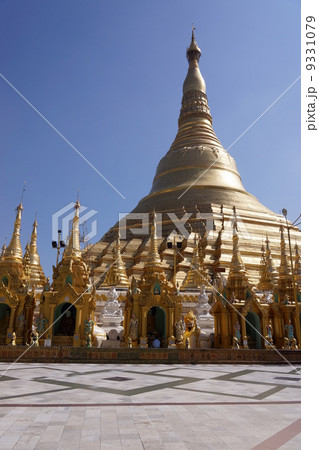 ヤンゴン　シュエダゴン・パゴダ　yangon 2013 9331079