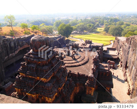 【インド】 エローラ石窟群 9333479