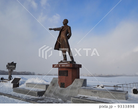 札幌市 羊ヶ丘展望台のクラーク像 9333898