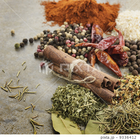 Spices 9336412