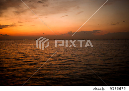 東京湾の夕景 東京湾の夕景 9336676