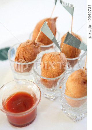 Fried cocktail sausages Fried cocktail sausages 9340782
