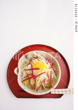 3色大根のサラダ 9344278