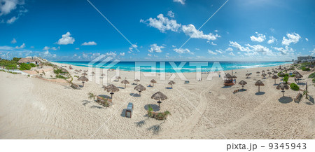 Dolphin Beach panorama, Cancun, Mexico Dolphin Beach panorama, Cancun, Mexico 9345943