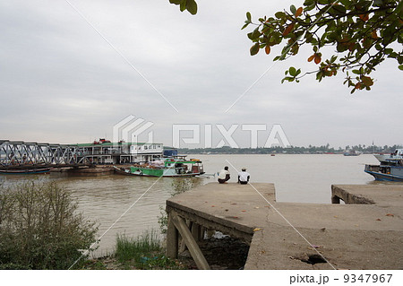 ヤンゴン　埠頭風景　yangon 2013 9347967