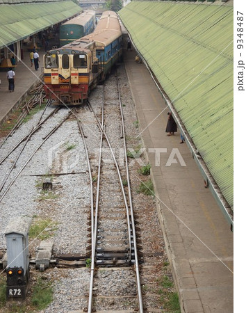 ヤンゴン　鉄道　yangon2013 9348487