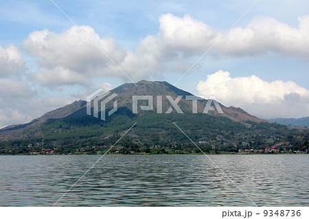 バトゥール山 9348736