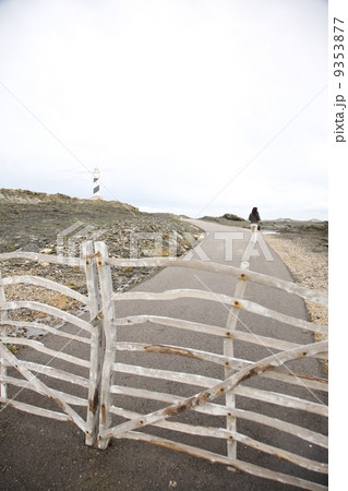 door to lighthouse closed 9353877