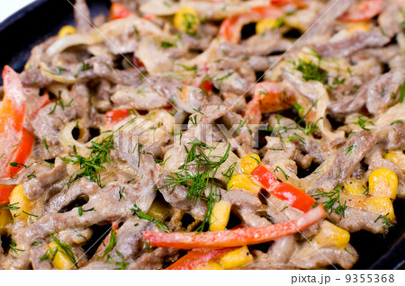 roasted shredded meat, macro roasted shredded meat, macro 9355368