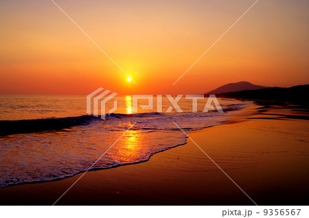 伊良湖の夕日 9356567