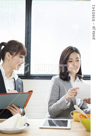 OL・女子会 OL・女子会 9360341