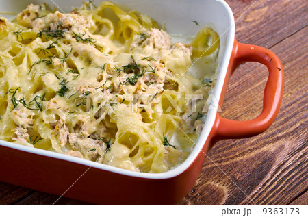 Pasta fettuccine with salmon i Pasta fettuccine with salmon i 9363173