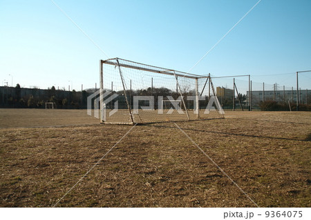 サッカーゴールとグラウンドの画像 サッカーゴールとグラウンドの画像 9364075