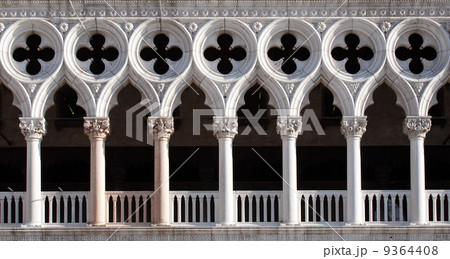 Doge's Palace facade closeup Doge's Palace facade closeup 9364408