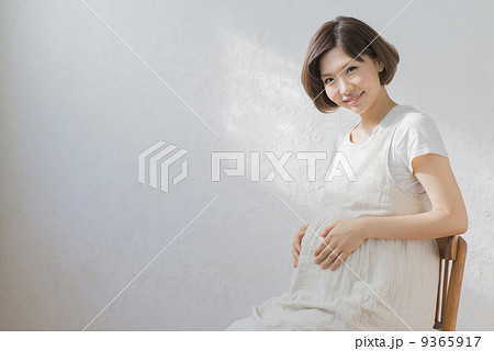 赤ちゃんと父母 赤ちゃんと父母 9365917