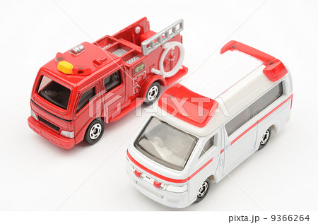 緊急車両 9366264