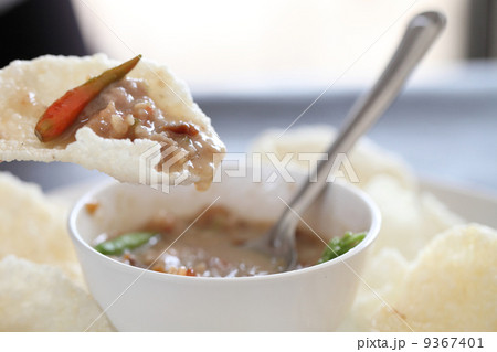Thai food rice crust with pork white sauce 9367401