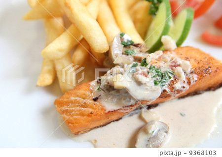 baked salmon baked salmon 9368103