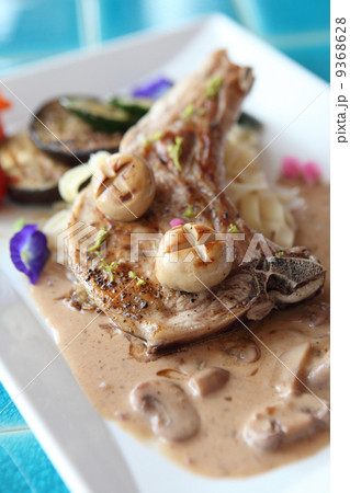 Grilled Porkchop with spaghetti Grilled Porkchop with spaghetti 9368628