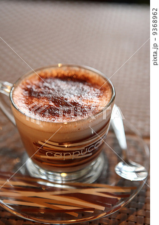coffee on wood background 9368962