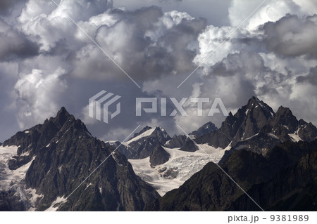 Cloudy mountains. Caucasus Mountains. Cloudy mountains. Caucasus Mountains. 9381989