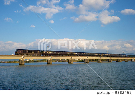 ななつ星in九州と小丸川橋梁(川南駅〜高鍋駅) ななつ星in九州と小丸川橋梁(川南駅〜高鍋駅) 9382465